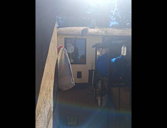 1 BEDROOM HOUSE FOR SALE IN JABAVU
